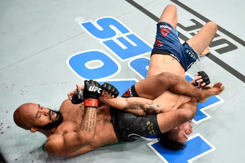 armbar - Step 1