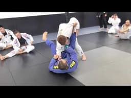 De la Riva to Triangle (Lachlan Giles)