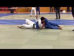 Kuzure Kesa Gatame: don't say it never happens!!! Study it.