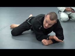 Head and arm choke from mount (arm triangle) - Lachlan Giles